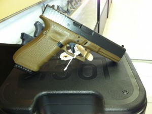 Glock 17 Gen4 FDE