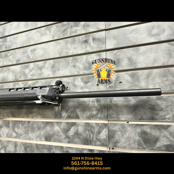 SIG 550 sniper rifle – heavy barrel profile and muzzle of the Swiss SIG SG 550-1 Sniper